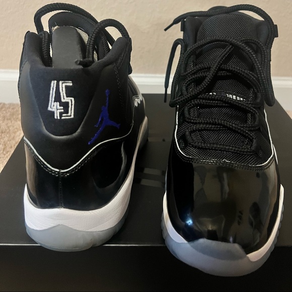 Jordan 11 Space jam - Picture 4 of 8